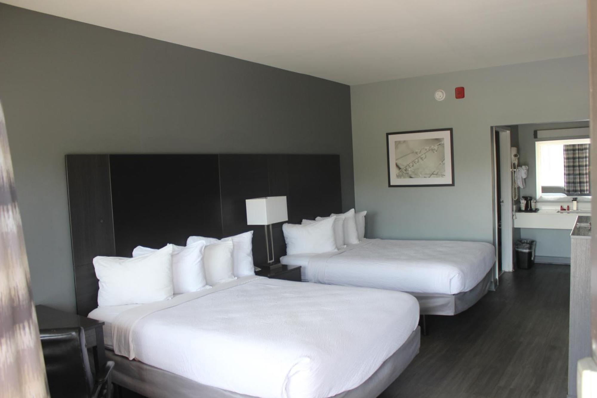 Riverfront Inn Конуэй Экстерьер фото